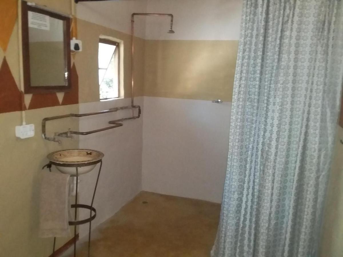 Discovery Bed And Breakfast Maun Bagian luar foto